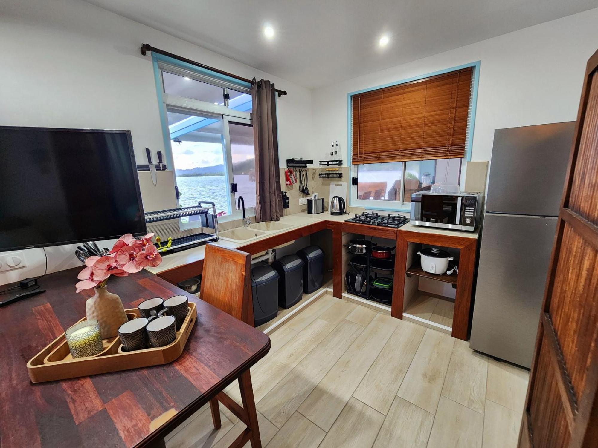 Studio Bord De Mer Fare Tahitea Pension Taputapuapea Екстериор снимка